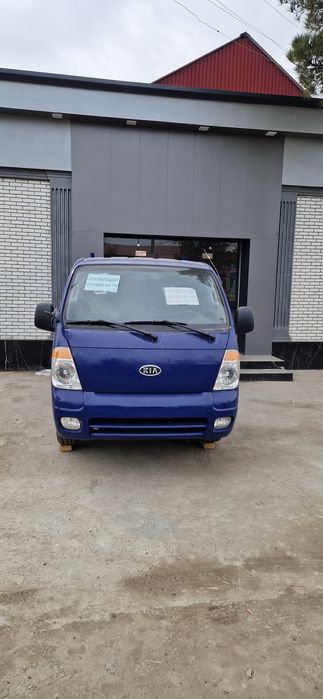 Киа бонго срочно сотилади