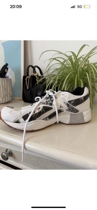 Reebok interval 96 radiant маратонки