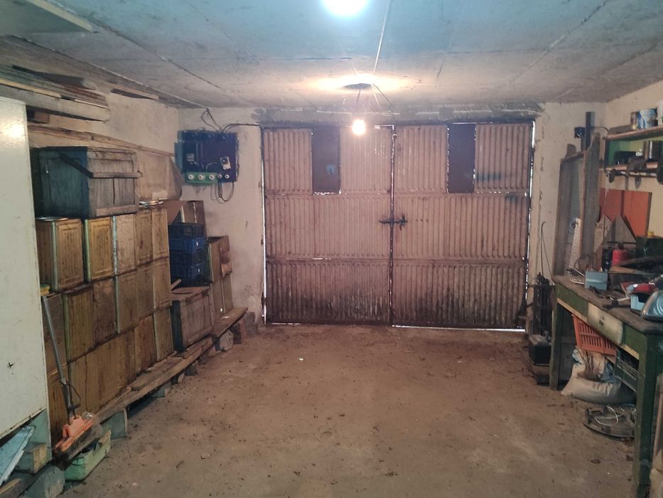 Двуетажна къща в Сливенци