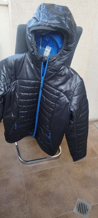 Тънко черно яке за момче