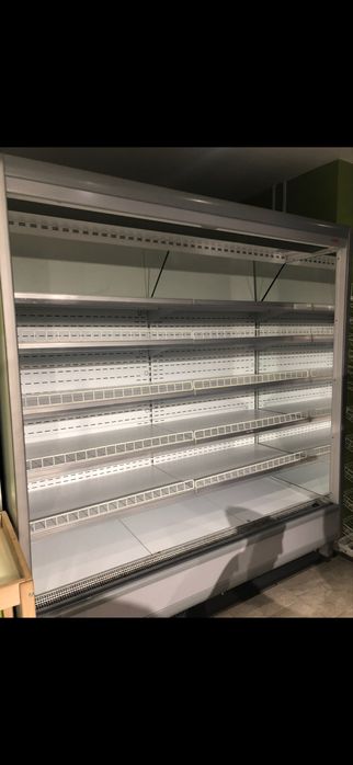 Холодильное оборудование для магазина