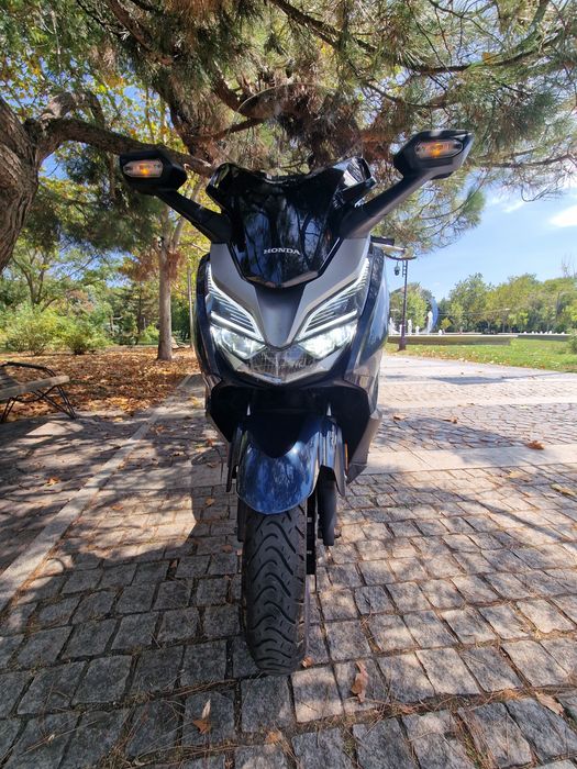 Vand scuterHonda Forza 300