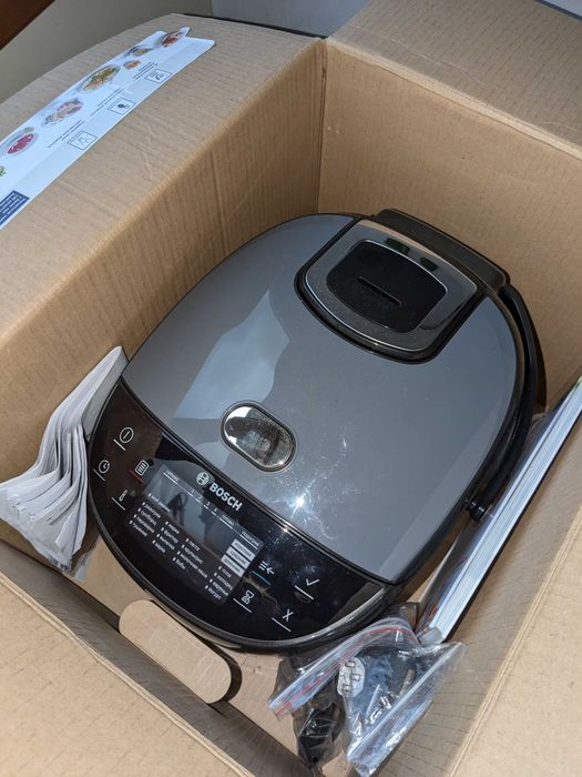 Нов multicooker Bosch MUC22B42RU