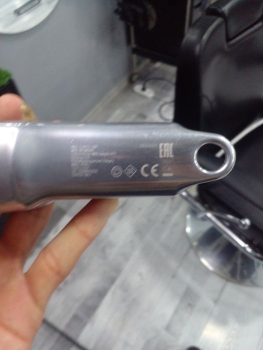 Senuor moshinka sotladi