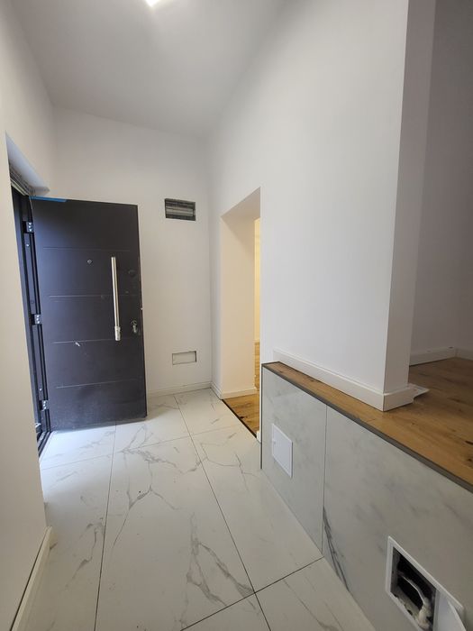 Apartament zonă centrală cu 2 camere 62 m2 utili + terasa