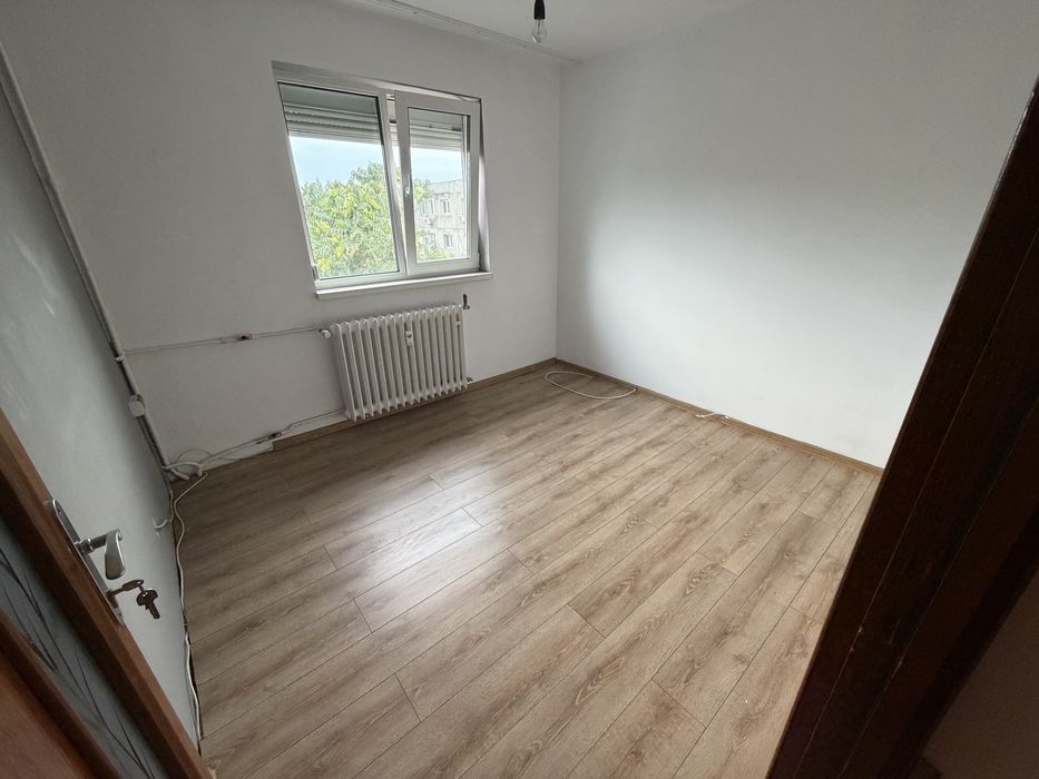 Apartament 3 camere- Militari