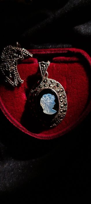 Елегантни бижута винтидж и модерни  925 сребро, камео, кристали, марказити, аметист, Givenchy