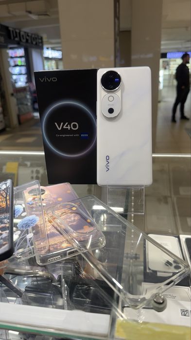 Vivo V40   Флагман 5G 12/256гб