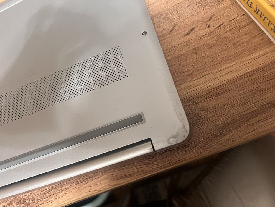 HP Laptop 15s-fq5xxx