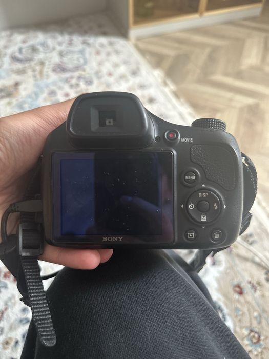 Продам камеру Sony DSC- H400
