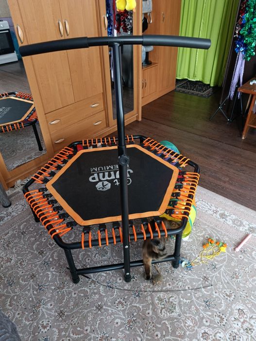 Продам батут для джампинга,35000 т