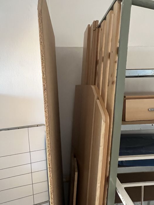 Pat single 1Persoana cu tablie si sertar