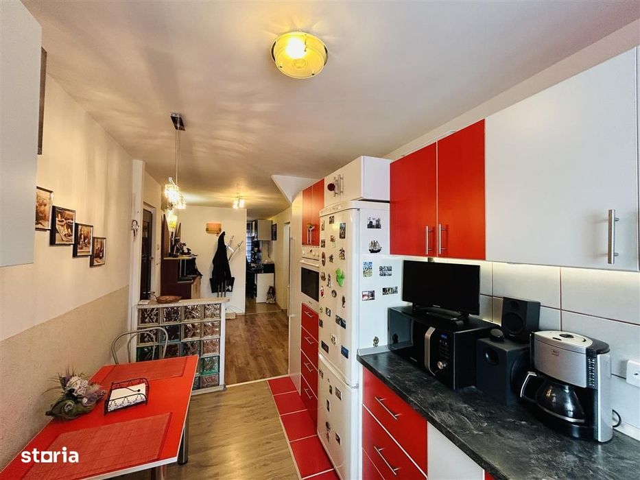 Apartament 3 camere de vanzare | 2 balcoane | Mobilat si utlat