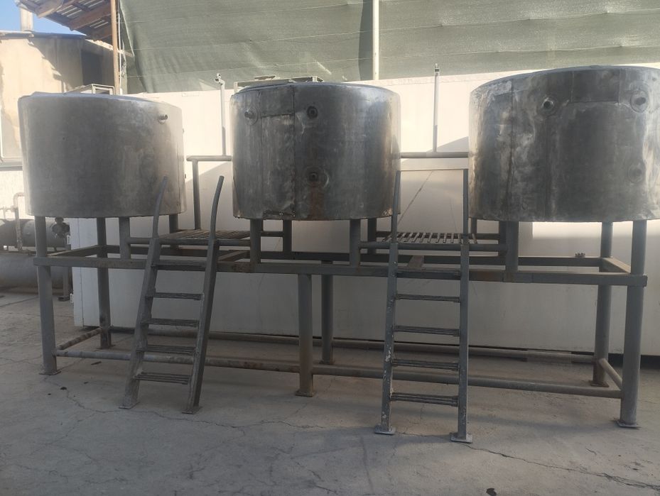 Продаются нержавеющие бочки объемом 1250 литров (Цена договорная)