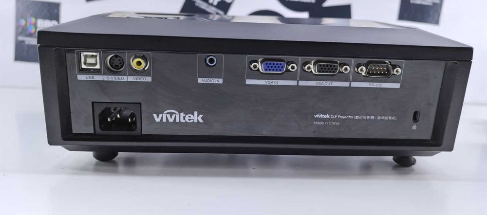 Videoproiector Vivitek