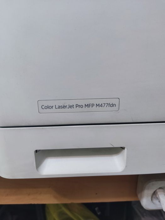 Продам принтер HP m477 fdn б/у