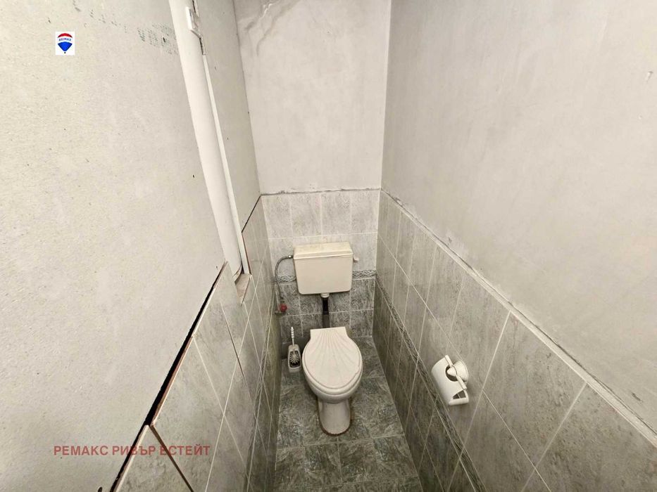 Продава се Тристаен апартамент в Русе, Дружба 3 - 95 кв.м за 978 €/кв.м - Снимка #12