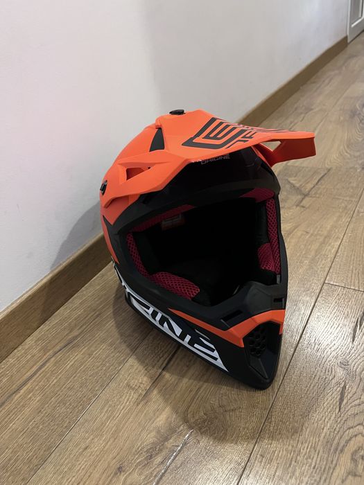 Casca enduro cu ochelari