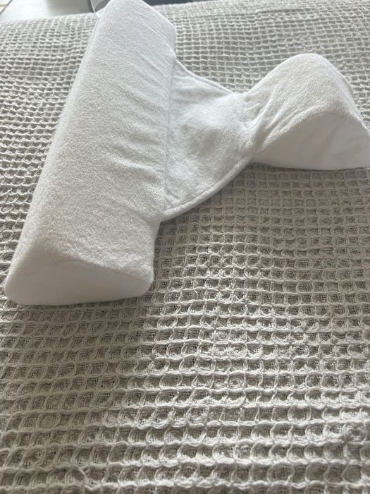 Възглавничка против обръщане и за спане настрани