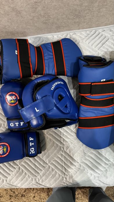 Амуниция и форма для тэквандо