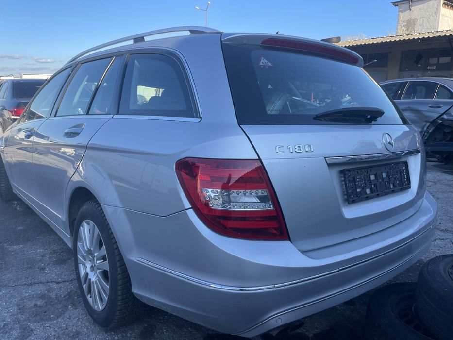 На части Мерцедес C180 cgi *Facelift* Комби Автомат