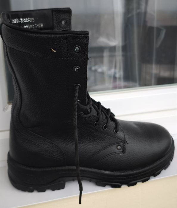 Продам берцы новые