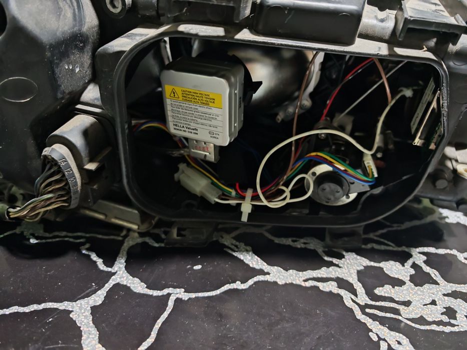 Far  AUDI A6 stânga/dreapa . Stop/lampa  și oglinzi