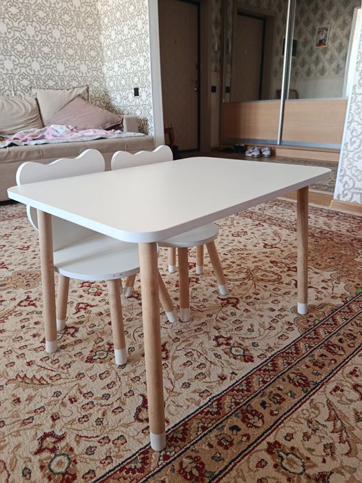 Столик детский со стульями