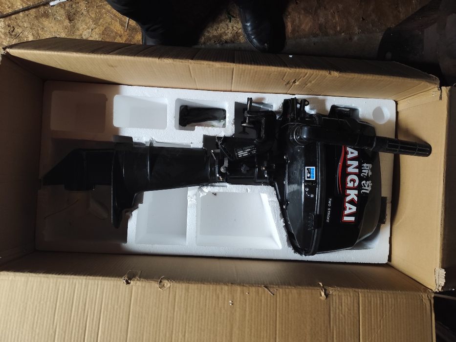 Продам лодочный мотор Hangkai 6.лс