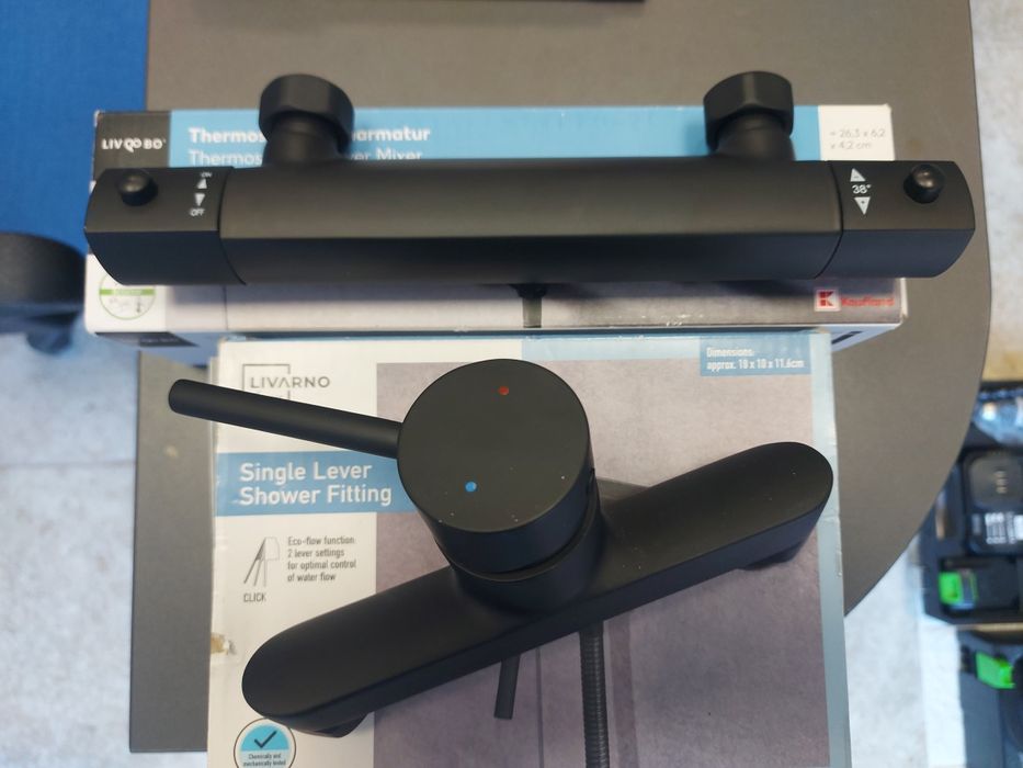 Душ батерий, немски.