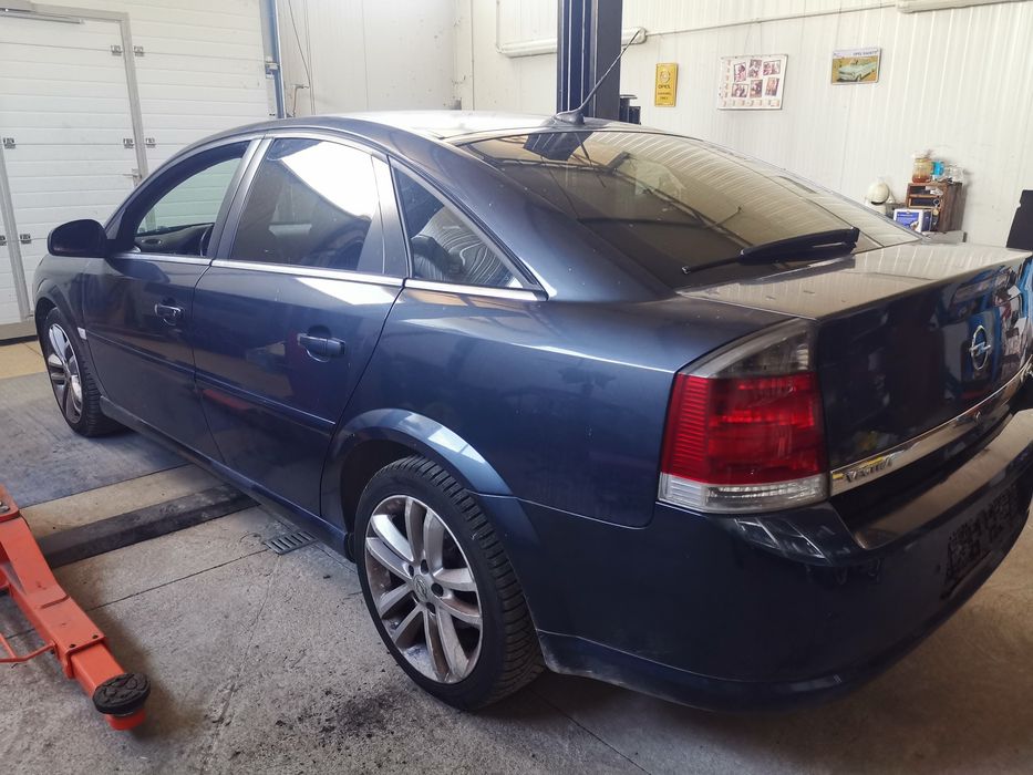 Opel Vectra C 2.2 Direct на части