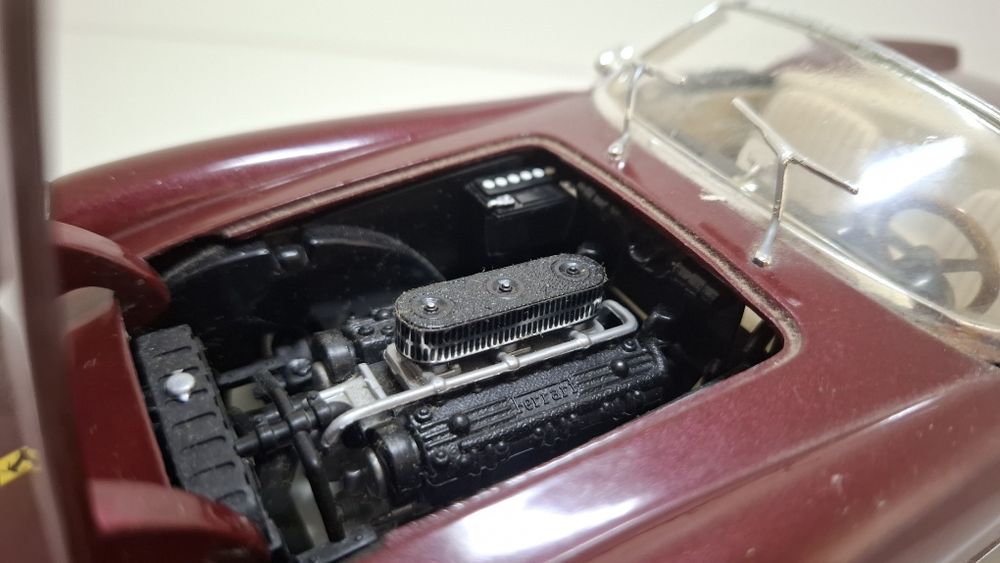 UNIC ÎN ROMÂNIA, Hot Wheels Elite 1/18 Scale P9897 Ferrari 250 Califor