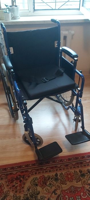 Инвалидная коляска