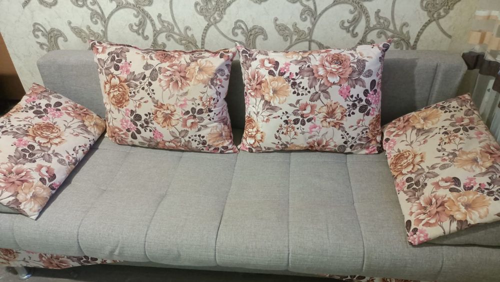 Продам диван в нормальном состоянии