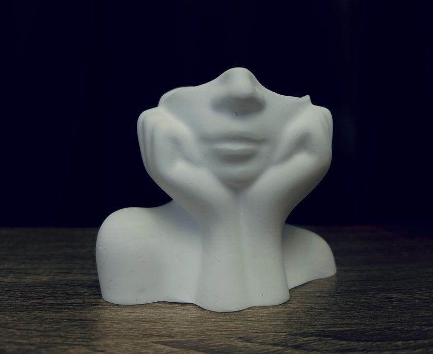 Декоративна арт фигурка – ръчно излъчване и модерен стил