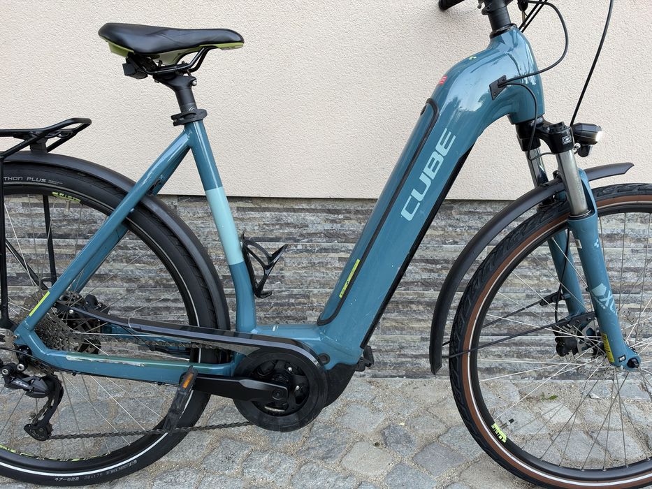 Електрически велосипед Cube Touring ON размер: 28/L