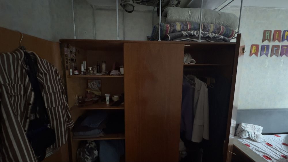 Отдам раритетный шкаф