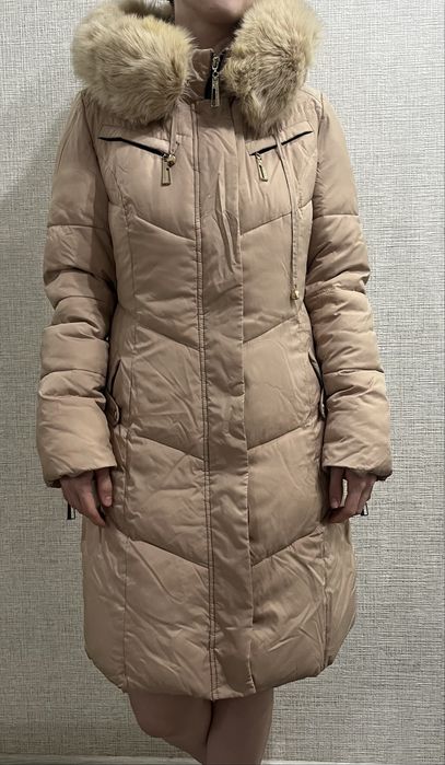 Зимняя куртка размер 42