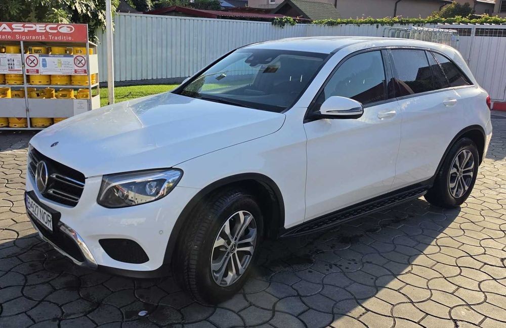 MERCEDES-BENZ GLC