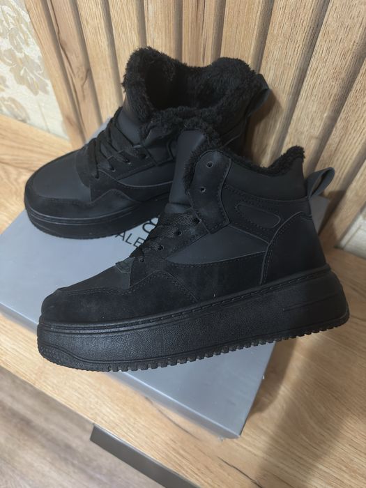 Продам ботинки демисезон, размер 35