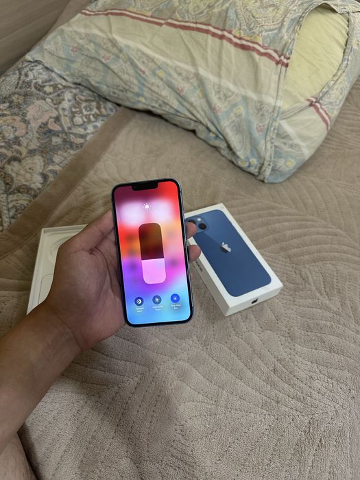 В продаже iPhone 13 в отличном состояние