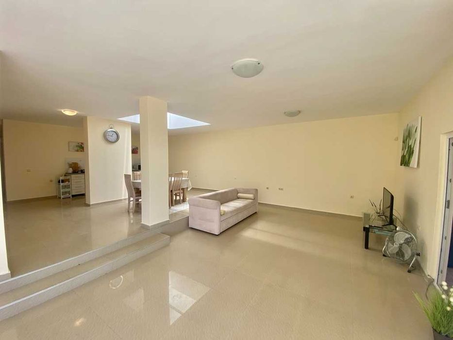 Продава се Двустаен апартамент в Свети Влас - 108 кв.м за 1204 €/кв.м - Снимка #2