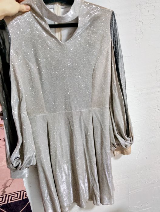 Продам платье женское