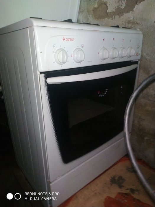 Продам газ плиту