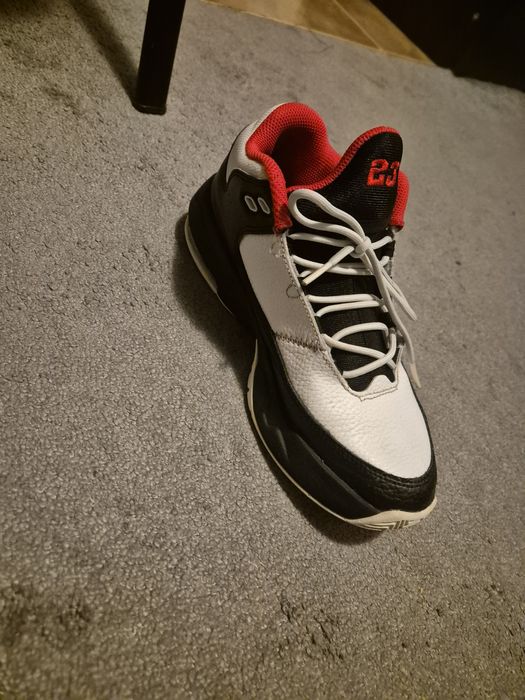 Nike Jordan Max Aura 3