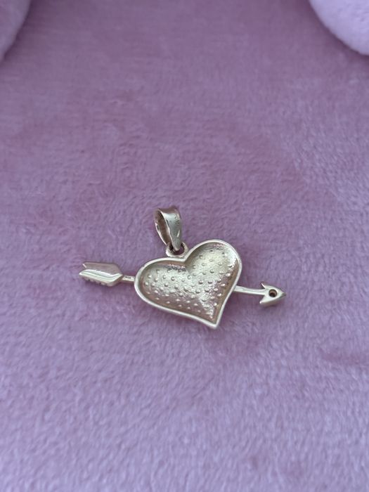 Pandantiv inima cu sageata aur 14k 2 g
