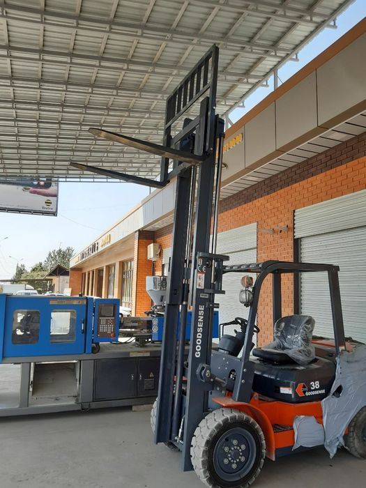 Вилочный погрузчик 3тонны, 3.8 тонны, 5 тонны Кара
