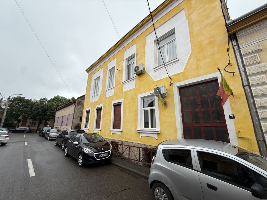 Ofer spre vanzare APARTAMENT ULTRACENTRAL in Asociatie