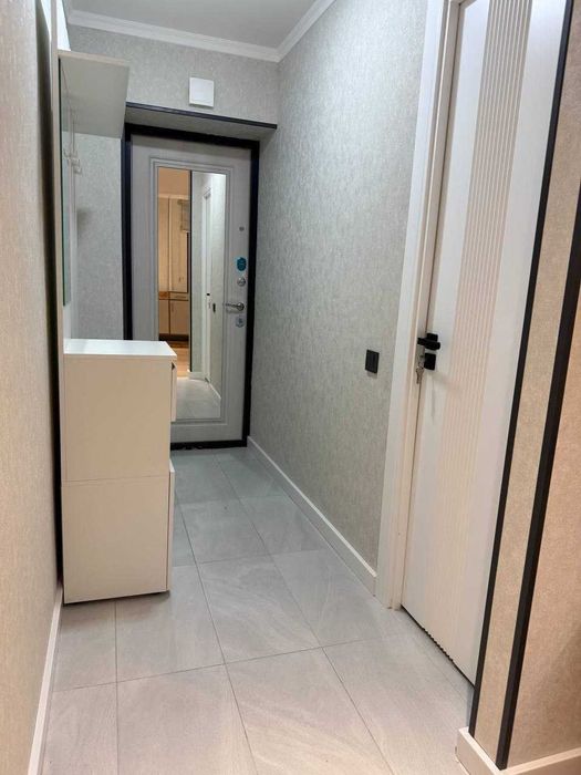 Удобная локация 2х комнатная у метро Максим Горький / Буз-1