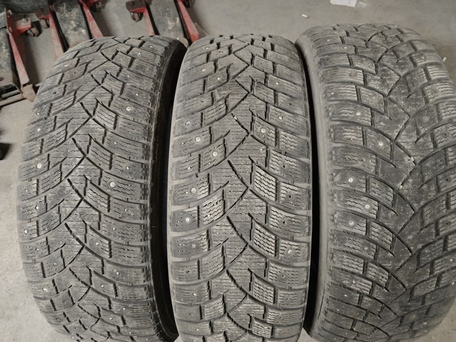 Шины зимние 275/60R20